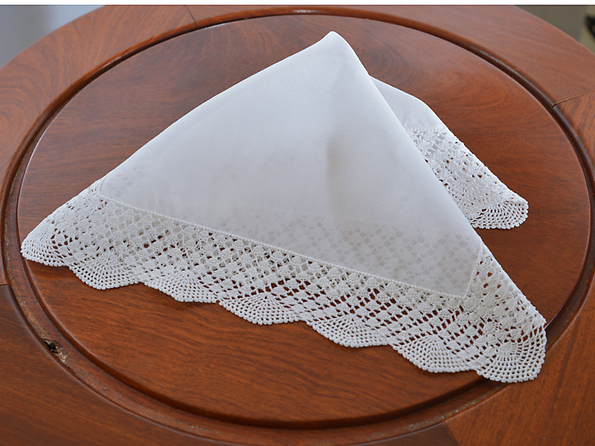 Classic Saint George Lace Handkerchief. Extra wide 2" Lace Trims - Click Image to Close